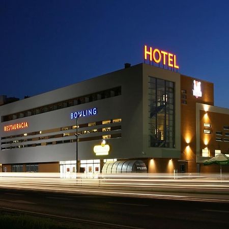 Quest Hotel - Dawniej Hotel Planeta Brzesko Εξωτερικό φωτογραφία