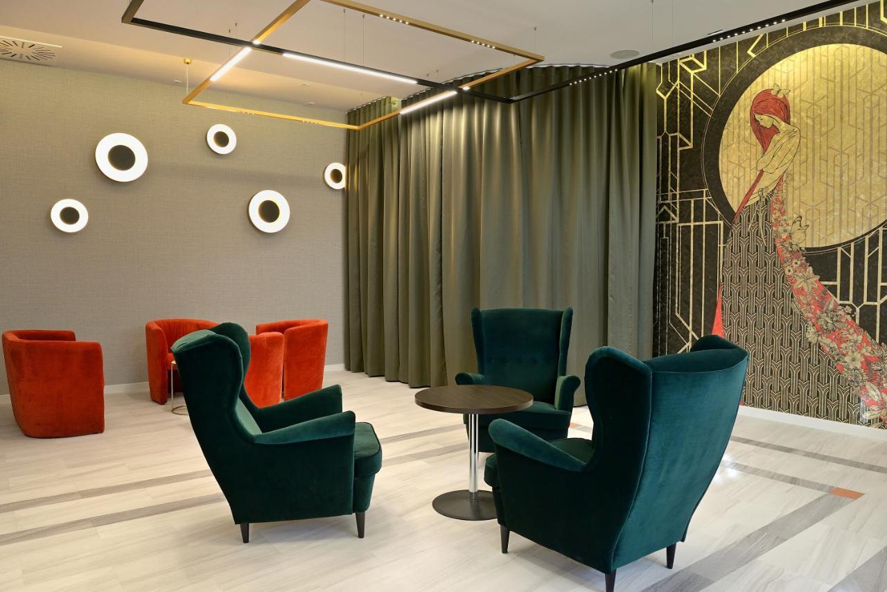 Quest Hotel - Dawniej Hotel Planeta Brzesko Εξωτερικό φωτογραφία