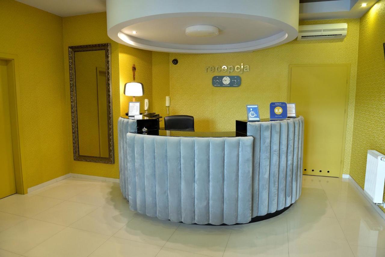 Quest Hotel - Dawniej Hotel Planeta Brzesko Εξωτερικό φωτογραφία