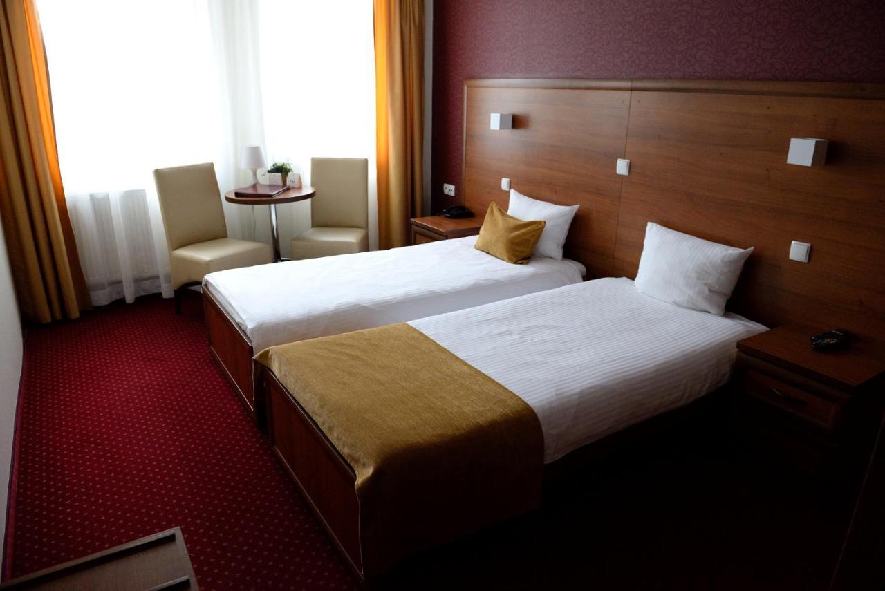 Quest Hotel - Dawniej Hotel Planeta Brzesko Εξωτερικό φωτογραφία