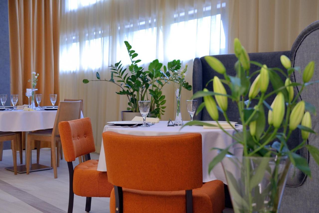 Quest Hotel - Dawniej Hotel Planeta Brzesko Εξωτερικό φωτογραφία