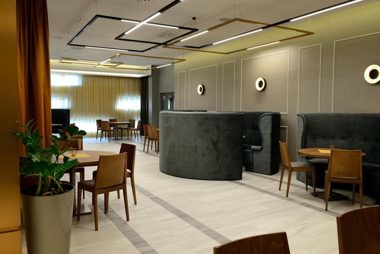 Quest Hotel - Dawniej Hotel Planeta Brzesko Εξωτερικό φωτογραφία