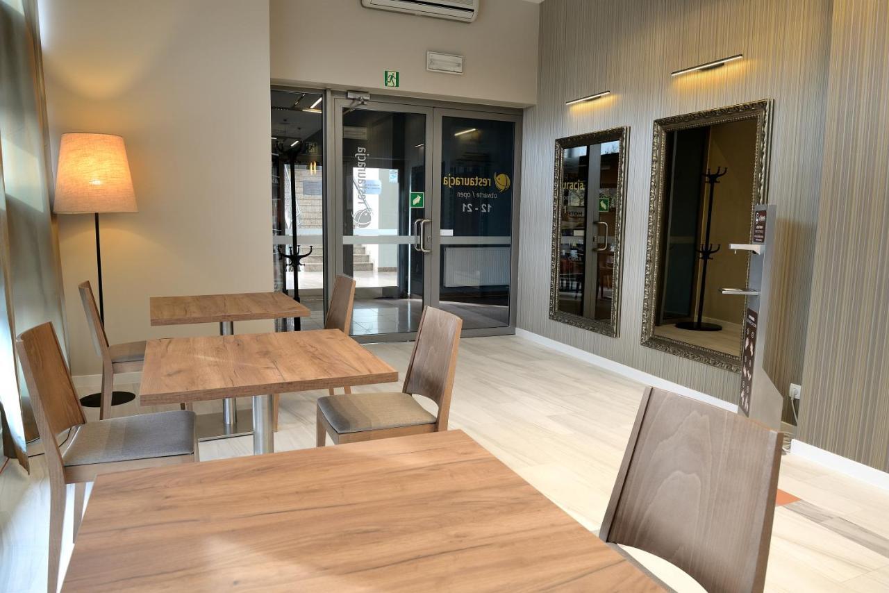 Quest Hotel - Dawniej Hotel Planeta Brzesko Εξωτερικό φωτογραφία